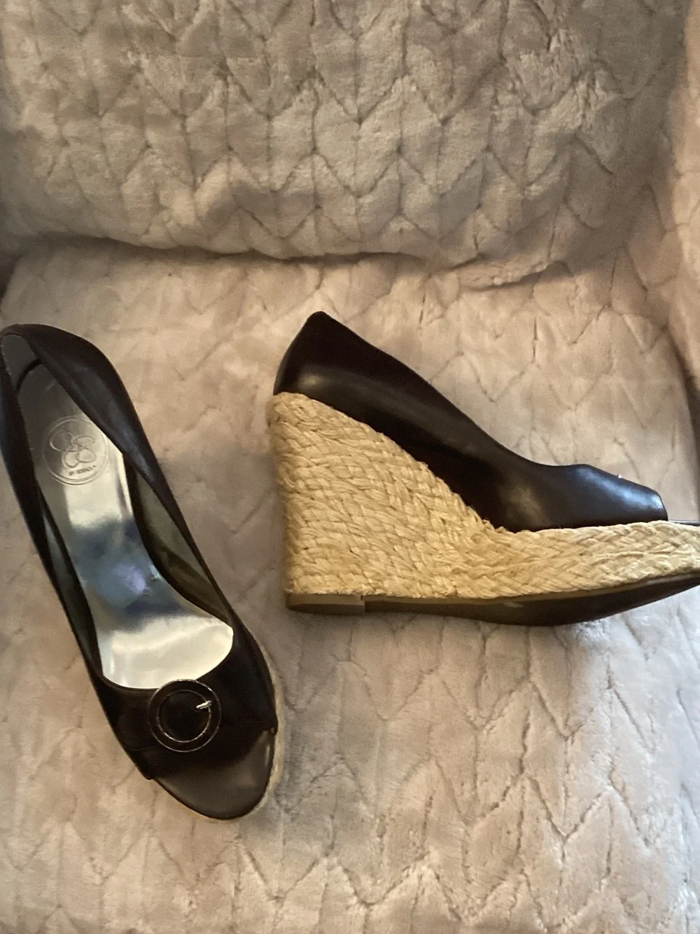 Jessica Simpson classic peep